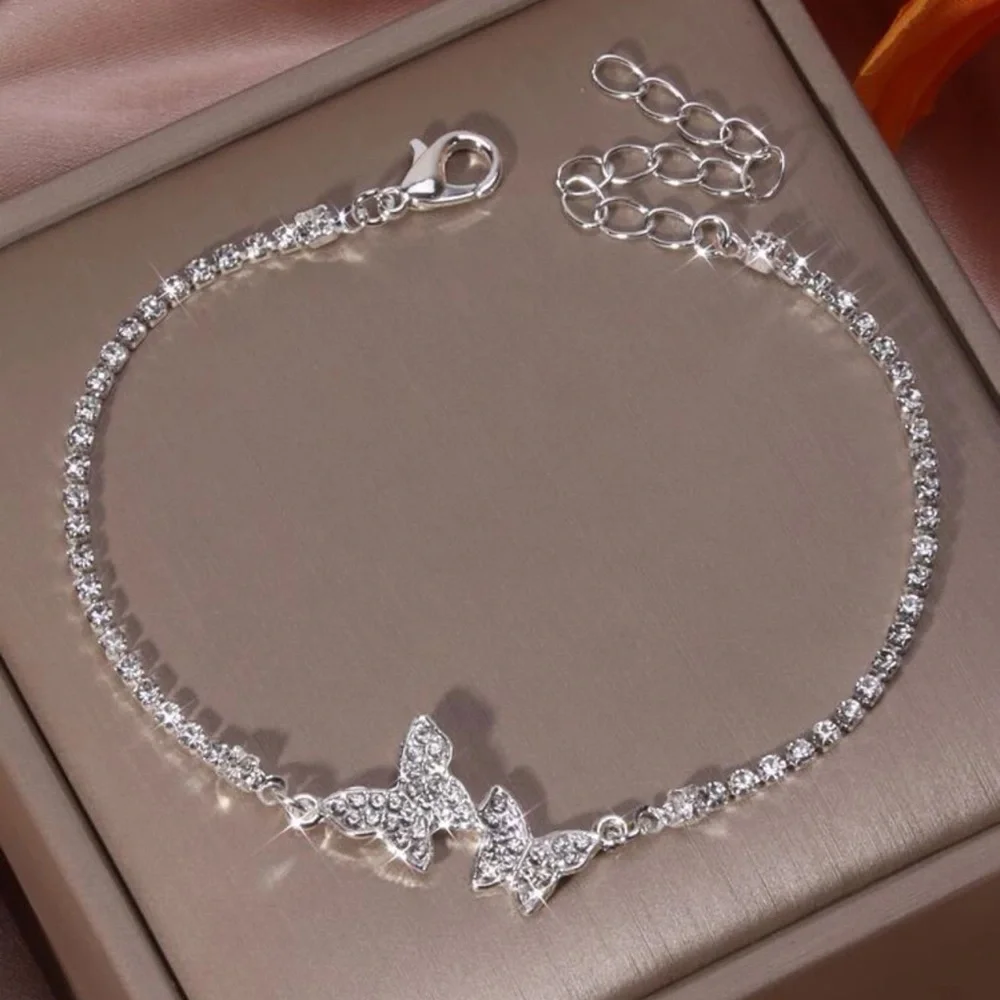 Rhinestone Butterfly Decor Silver Shiny Bracelet For Women Wedding Jewelry - Picture 6 of 6